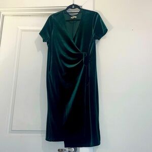 Madewell velvet dress 💚